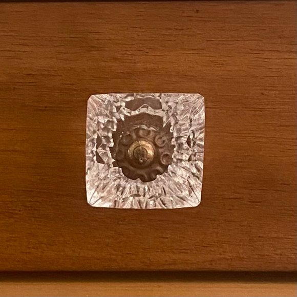 Max Studio Home Glass Drawer Pulls - Picture 7 of 8